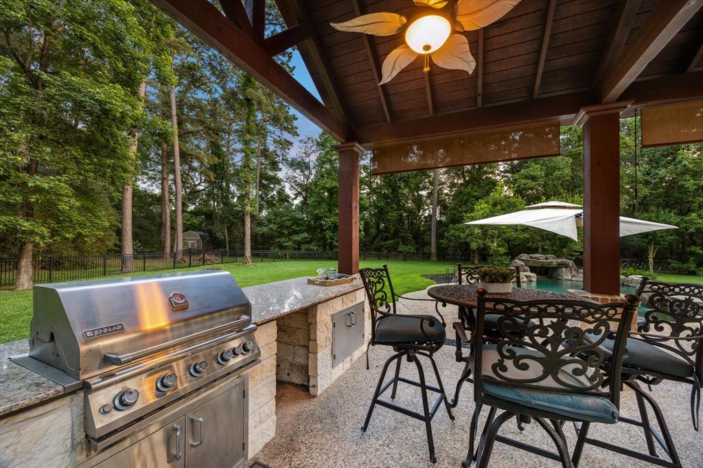 10250 Clubhouse Circle, Magnolia, Texas image 37