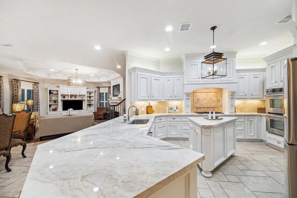 10250 Clubhouse Circle, Magnolia, Texas image 12
