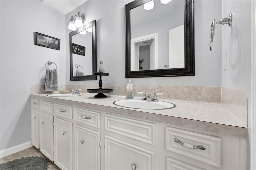 4246 Crownwood Drive, Seabrook, Texas image 33