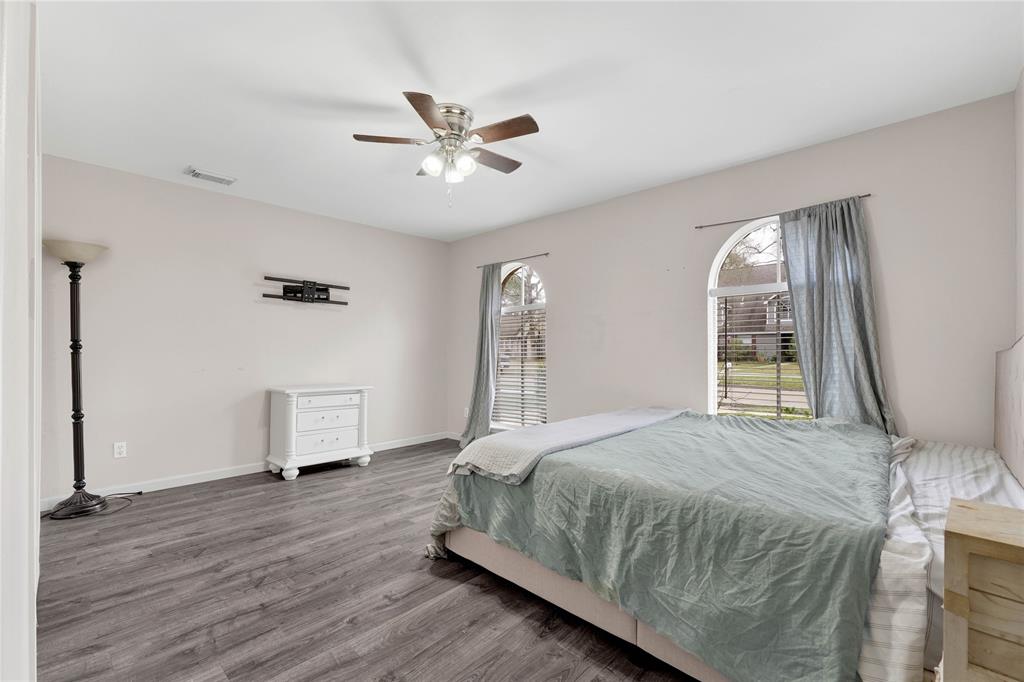 4246 Crownwood Drive, Seabrook, Texas image 37