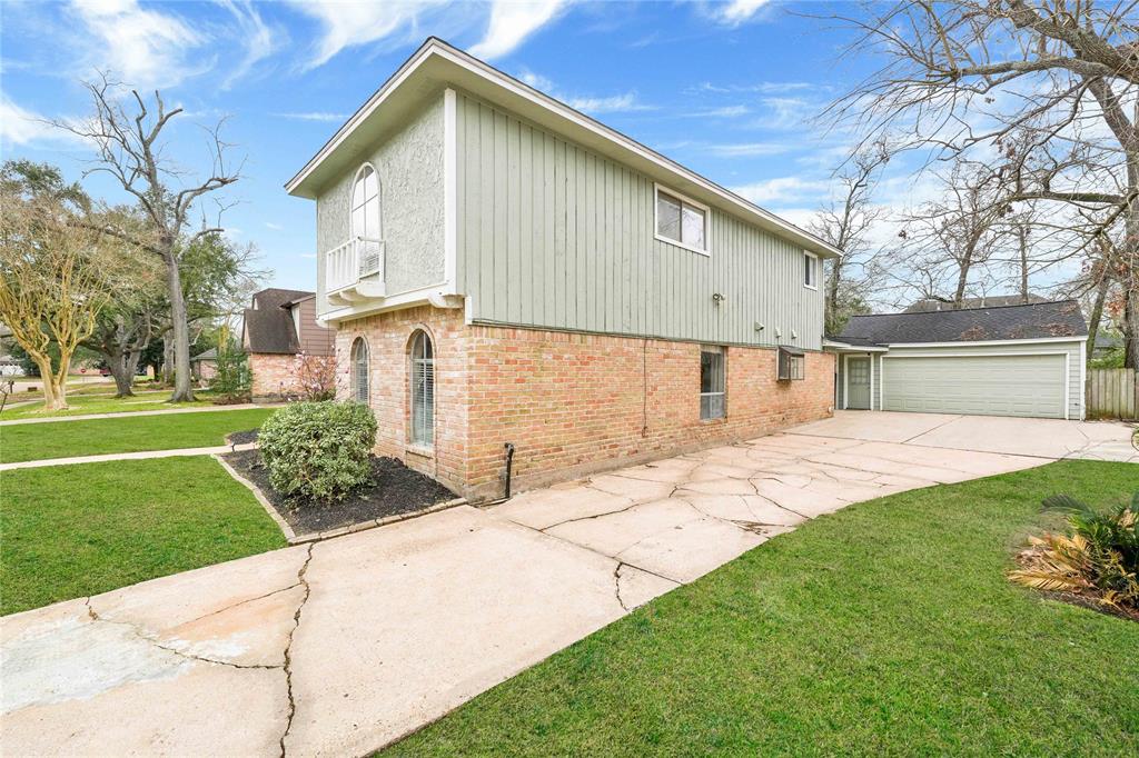 4246 Crownwood Drive, Seabrook, Texas image 4