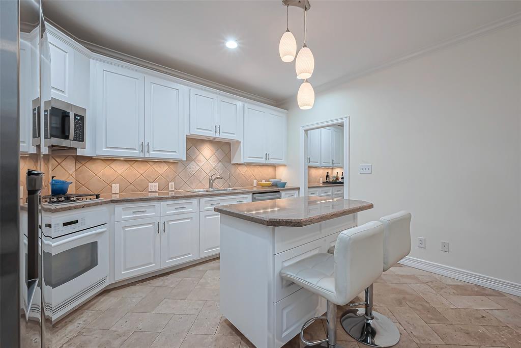 2022 Morse Street, Houston, Texas image 12