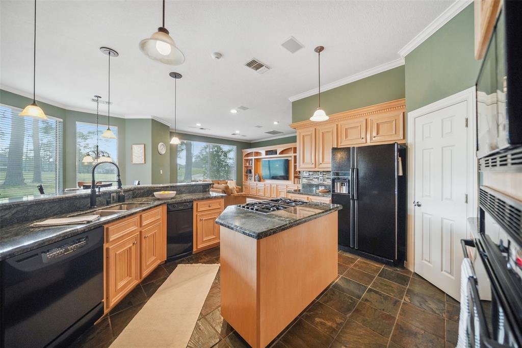 18719 Rusty Anchor Court, Humble, Texas image 13