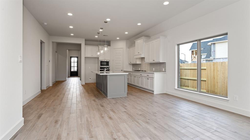 24826 Groundsel Cottage Lane