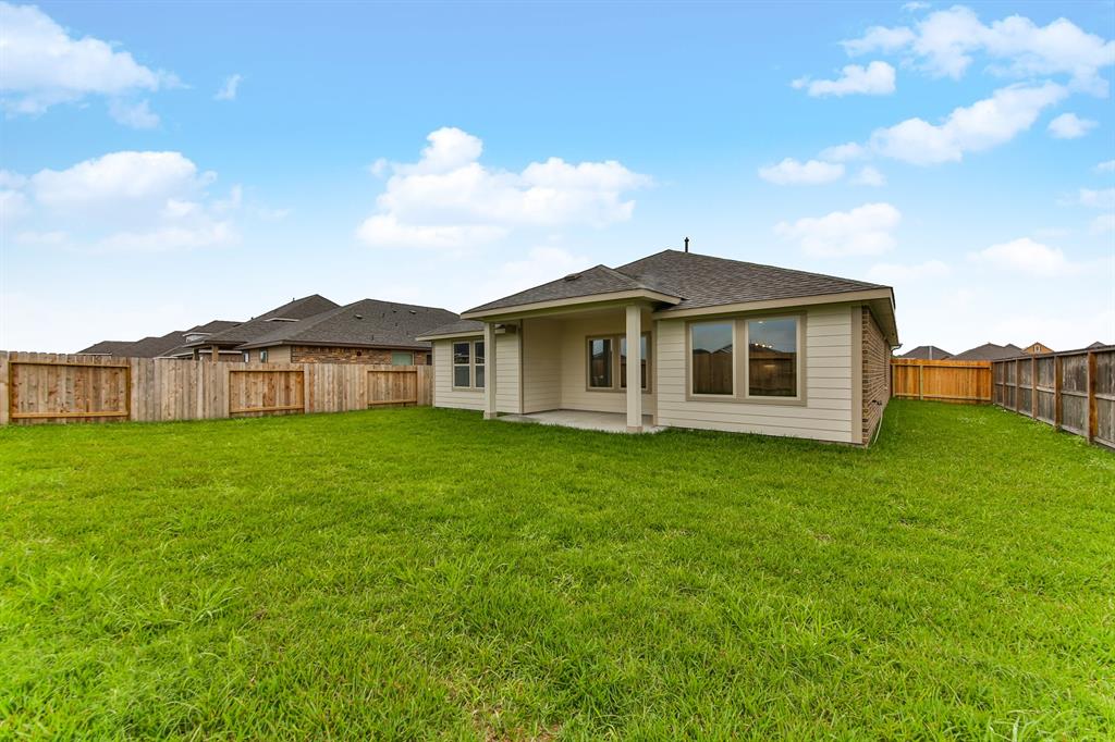 19729 Flag View Drive, Montgomery, Texas image 7