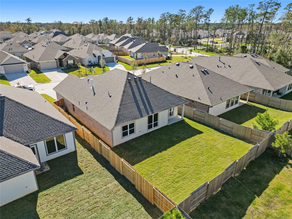 3017 Pampaneria Drive, Conroe, Texas image 19