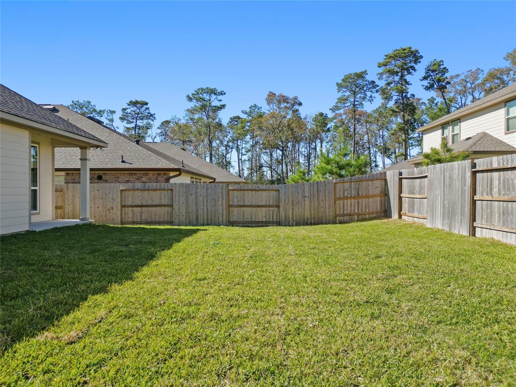 3017 Pampaneria Drive, Conroe, Texas image 17