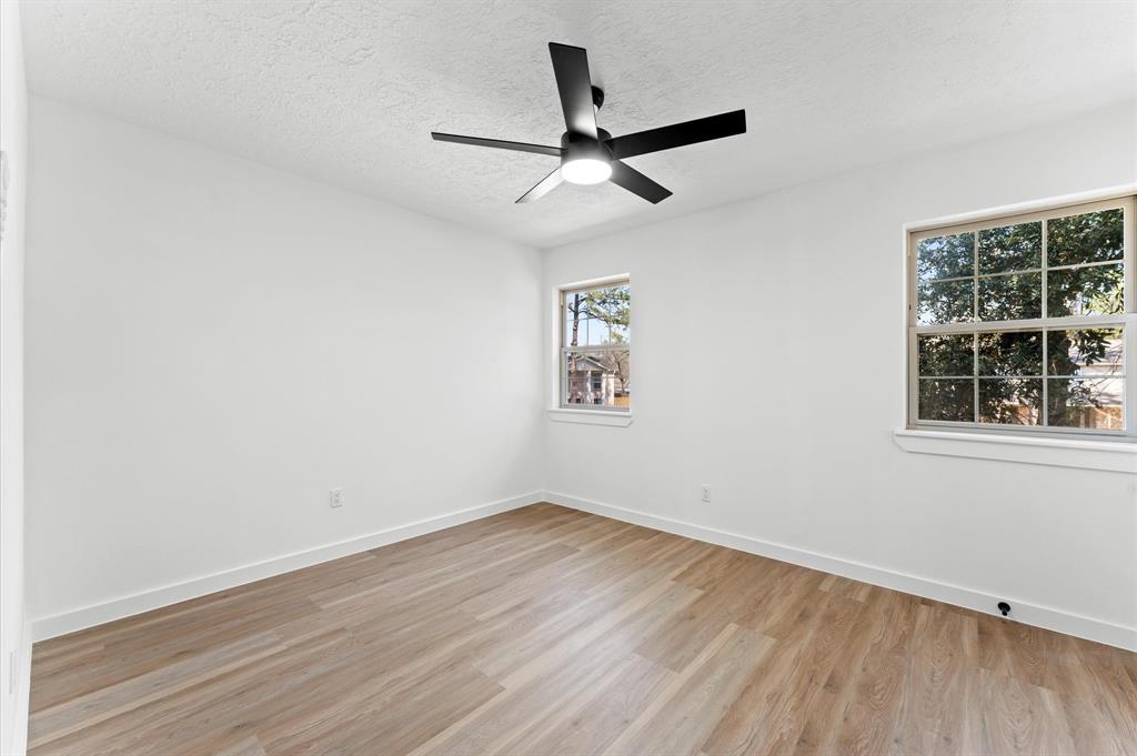 12019 Sleepy Pines Drive, Houston, Texas image 25