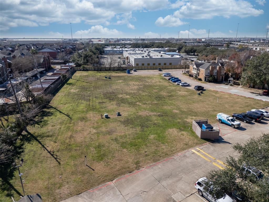 2626 Holly Hall Street, Houston, Texas image 15