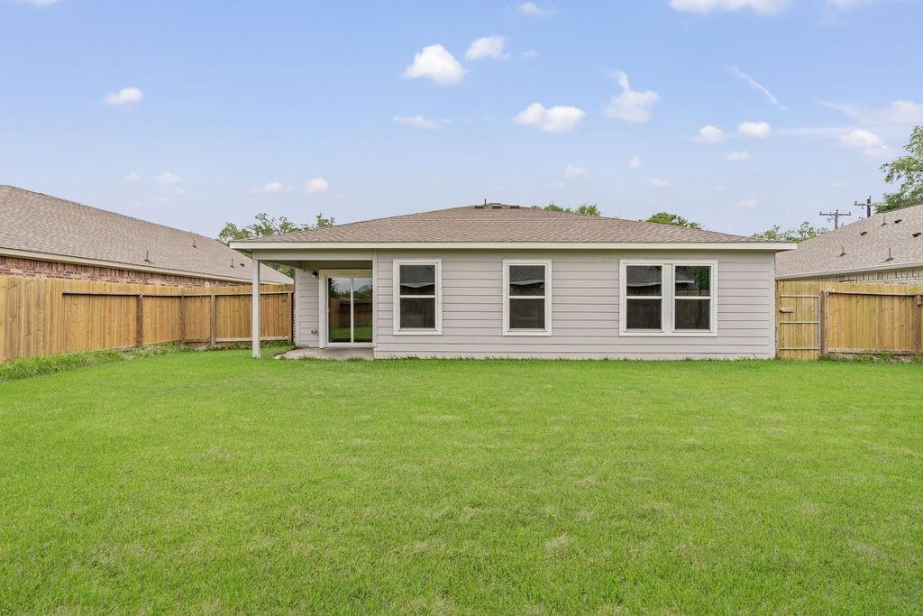 2605 Marguerite Street, Bay City, Texas image 33