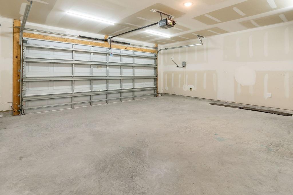 2605 Marguerite Street, Bay City, Texas image 30