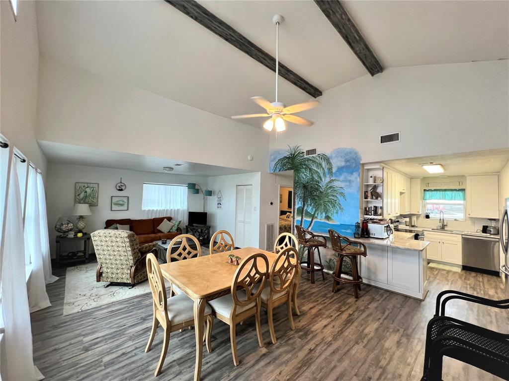 219 Whispering Palms, Freeport, Texas image 2
