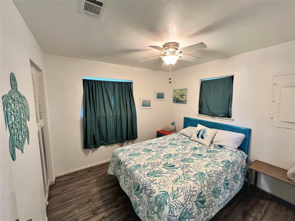 219 Whispering Palms, Freeport, Texas image 15