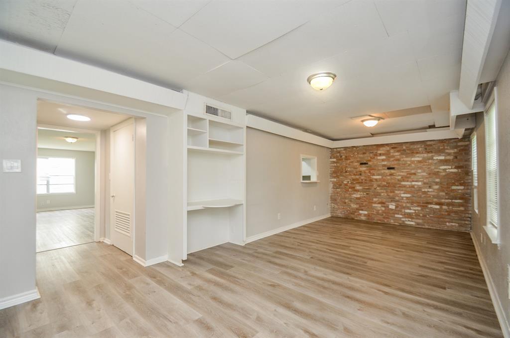 Photo 5 of 31 of 1218 7th Avenue N house