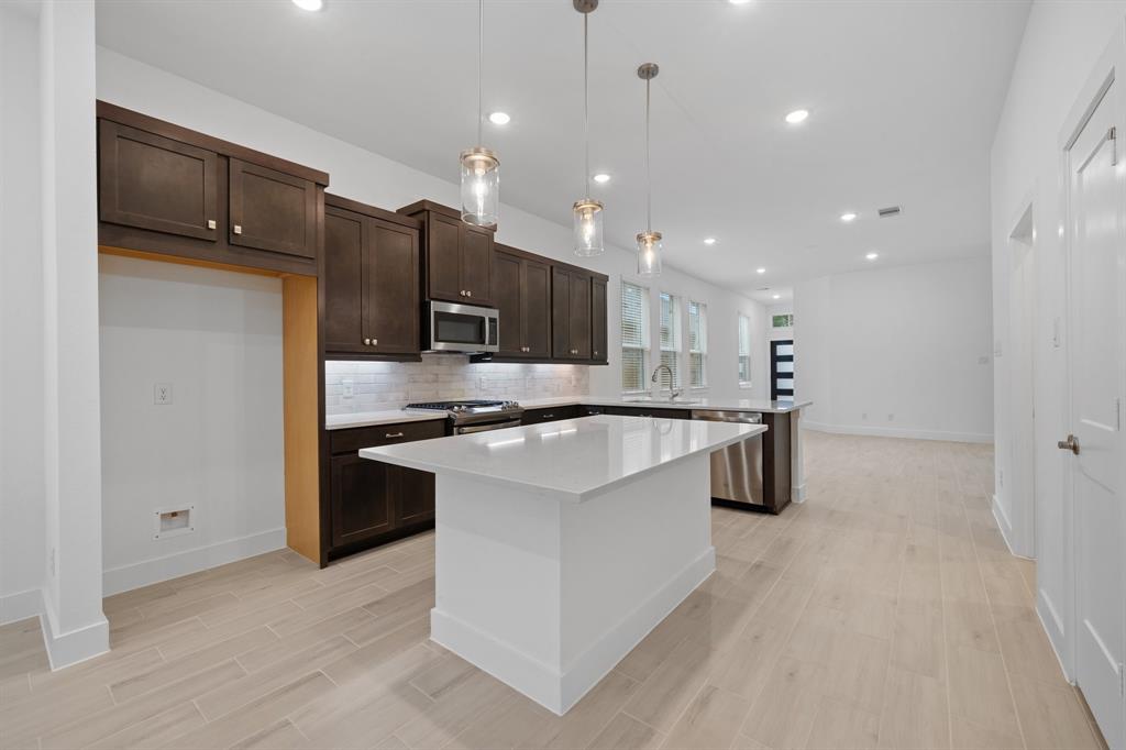 17055 Lilac Paxton Lane, Hockley, Texas image 4