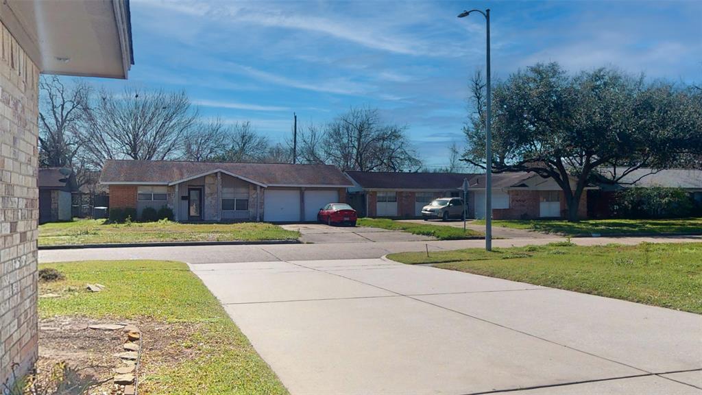 10031 Old Orchard Road, La Porte, Texas image 4