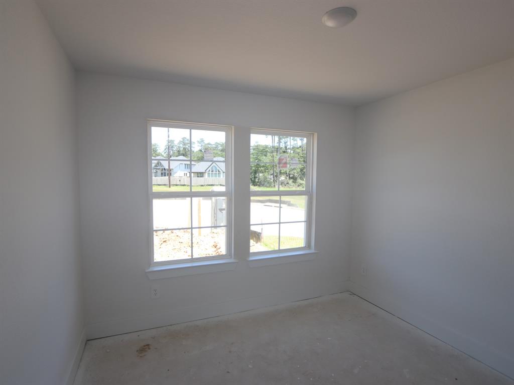 984 Oak Mist Lane, Magnolia, Texas image 10