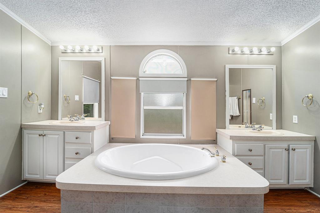 1408 Lilley Road, Alvin, Texas image 10