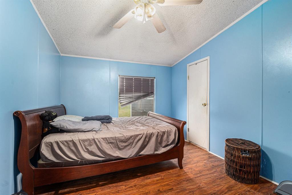 1408 Lilley Road, Alvin, Texas image 11