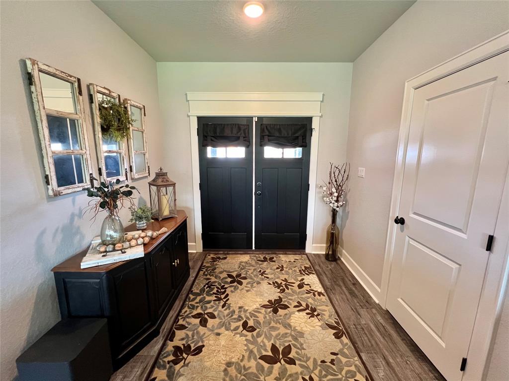 6 Greystone Court, Angleton, Texas image 3