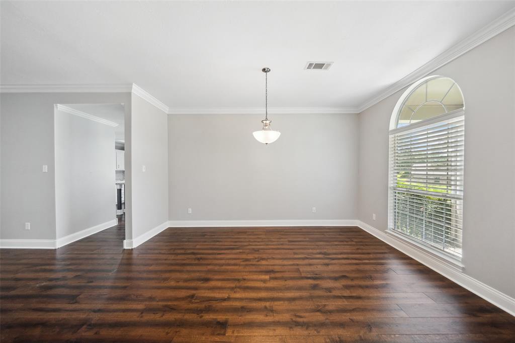 5224 Shorewood Drive, Willis, Texas image 10
