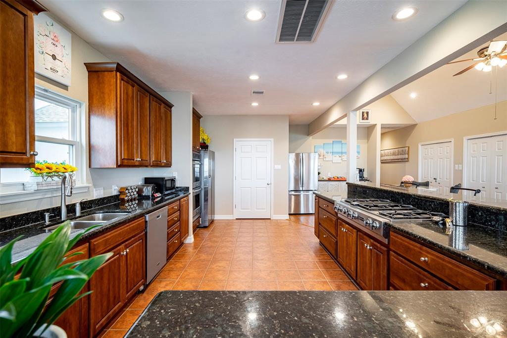 1813 Avenue A, San Leon, Texas image 19