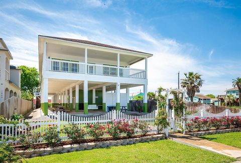 A home in San Leon