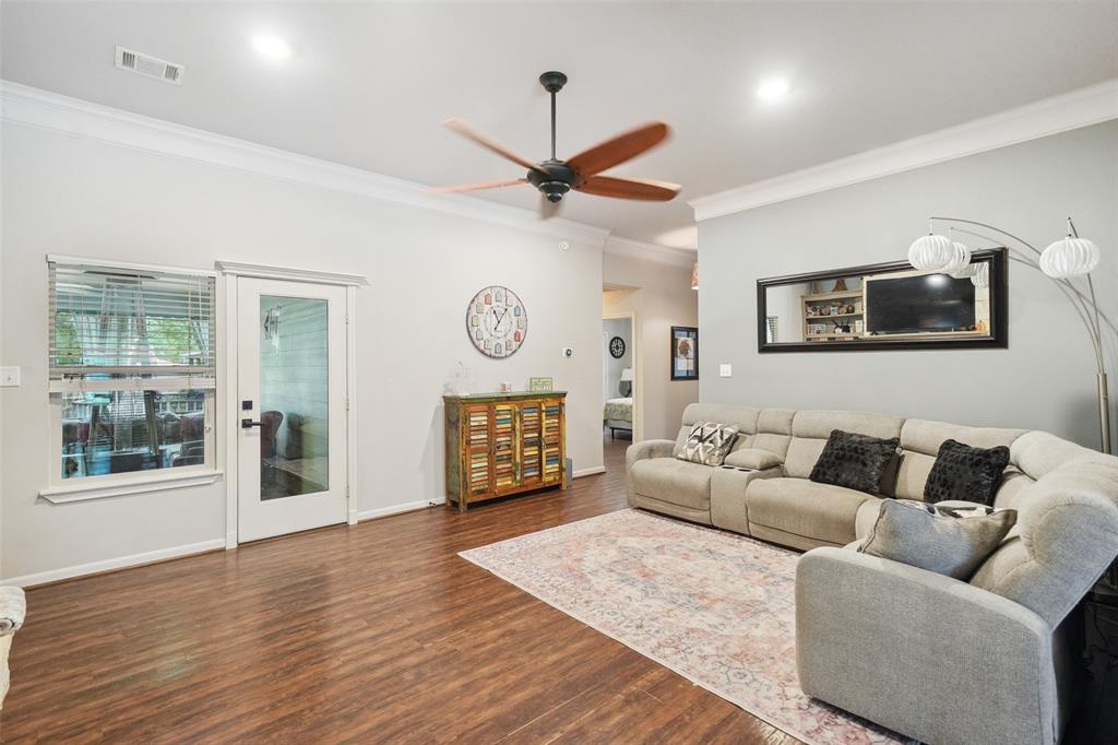 15022 Constellation Circle, Willis, Texas image 5