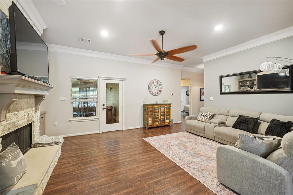 15022 Constellation Circle, Willis, Texas image 8