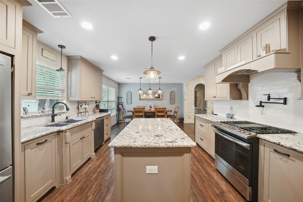 15022 Constellation Circle, Willis, Texas image 16