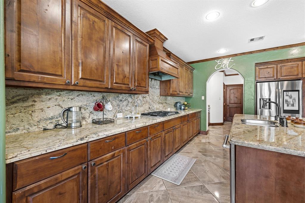 826 Oak Bend Loop, Cleveland, Texas image 10