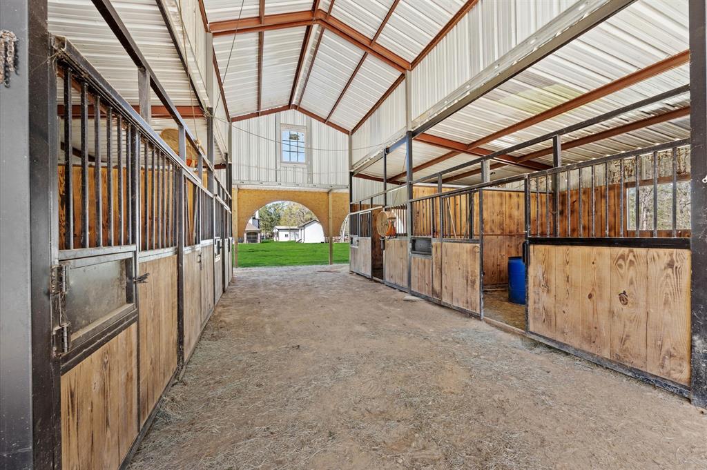 826 Oak Bend Loop, Cleveland, Texas image 35