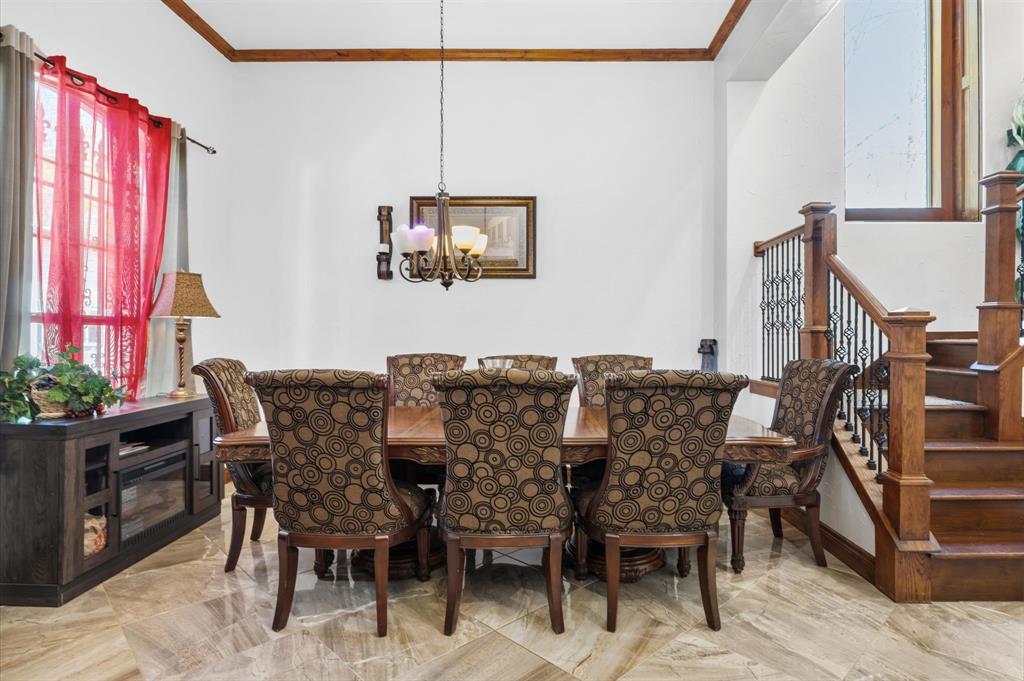 826 Oak Bend Loop, Cleveland, Texas image 9