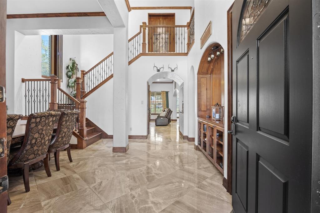 826 Oak Bend Loop, Cleveland, Texas image 4