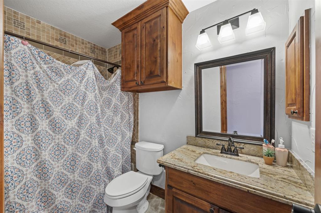 826 Oak Bend Loop, Cleveland, Texas image 31