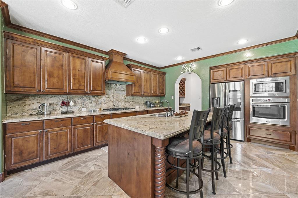 826 Oak Bend Loop, Cleveland, Texas image 13