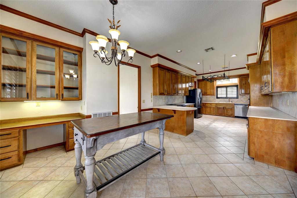 201 Heritage Trail, Bellville, Texas image 10