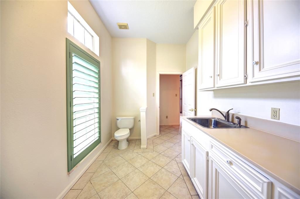 201 Heritage Trail, Bellville, Texas image 12