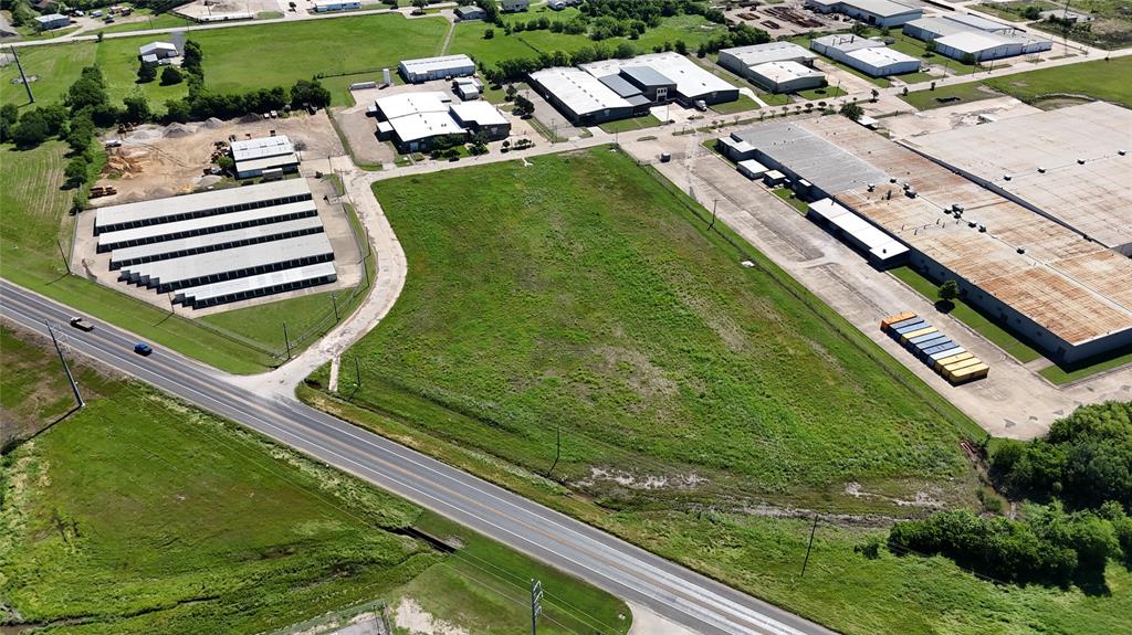 1401 Jack Mckay Boulevard, Ennis, Texas image 5