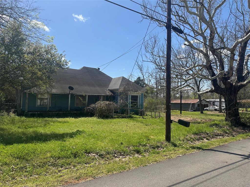 205 W Houston Ave Ave, Crockett, Texas image 3