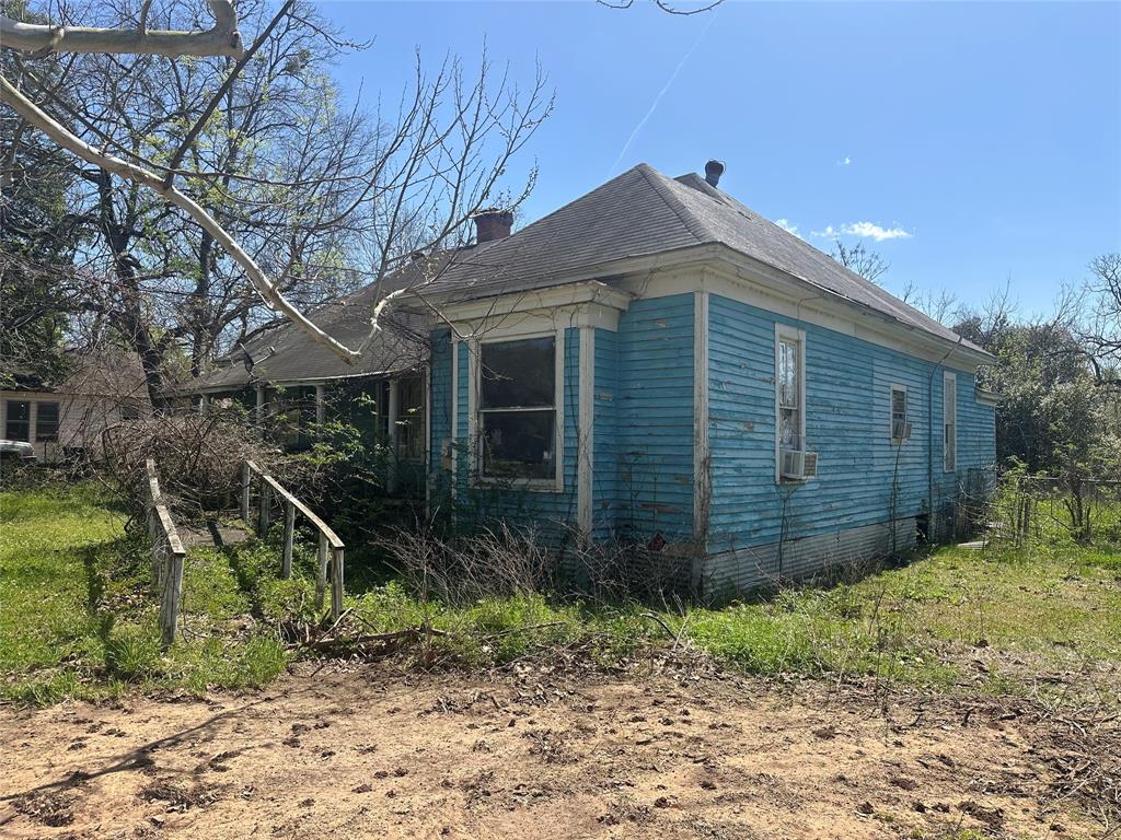 205 W Houston Ave Ave, Crockett, Texas image 6