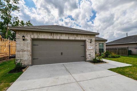 Photo of 6607 Apollo St, Houston, TX 77091 (MLS # 71117378) Photo of 6607 Apollo St, Houston, TX 77091 (MLS # 71117378)