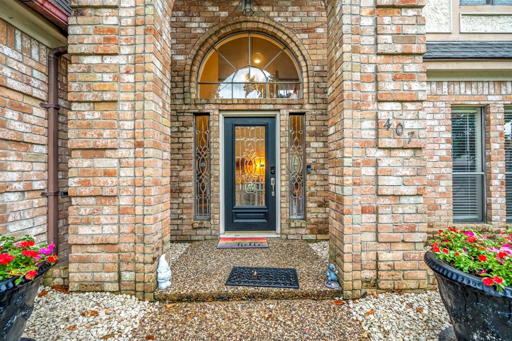 407 Champion Lake Drive