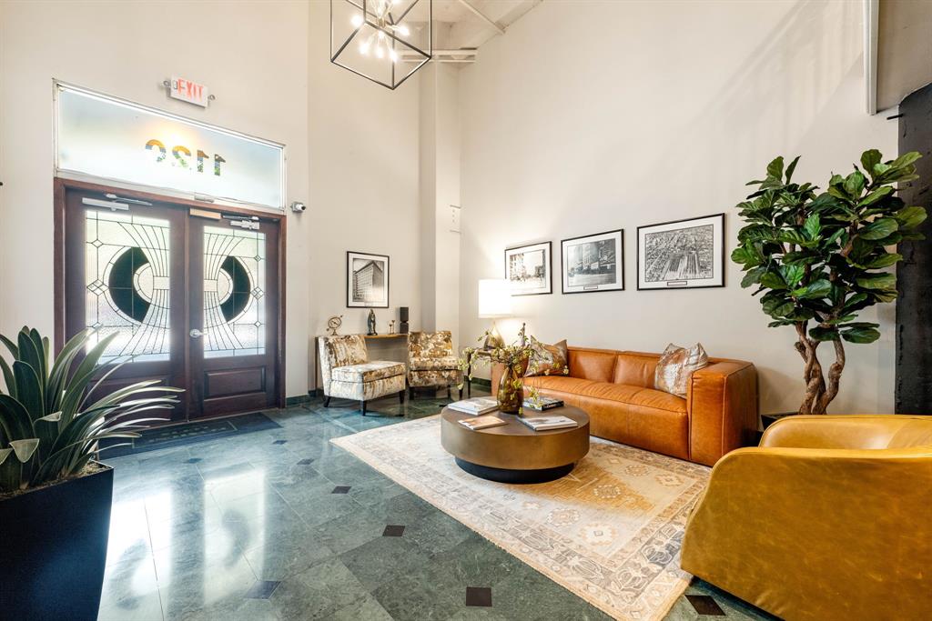 1120 Texas Street #7D, Houston, Texas image 3