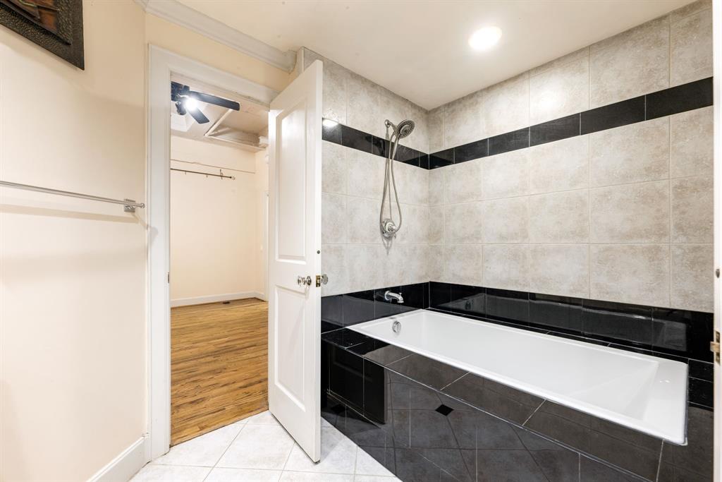 1120 Texas Street #7D, Houston, Texas image 22