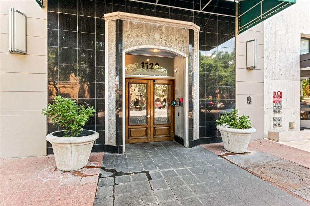 1120 Texas Street #7D, Houston, Texas image 2