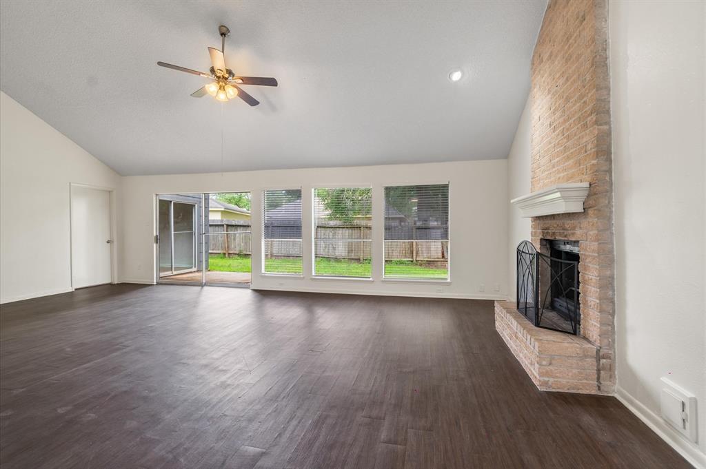 2314 Bright Meadows Drive, Missouri City, Texas image 7