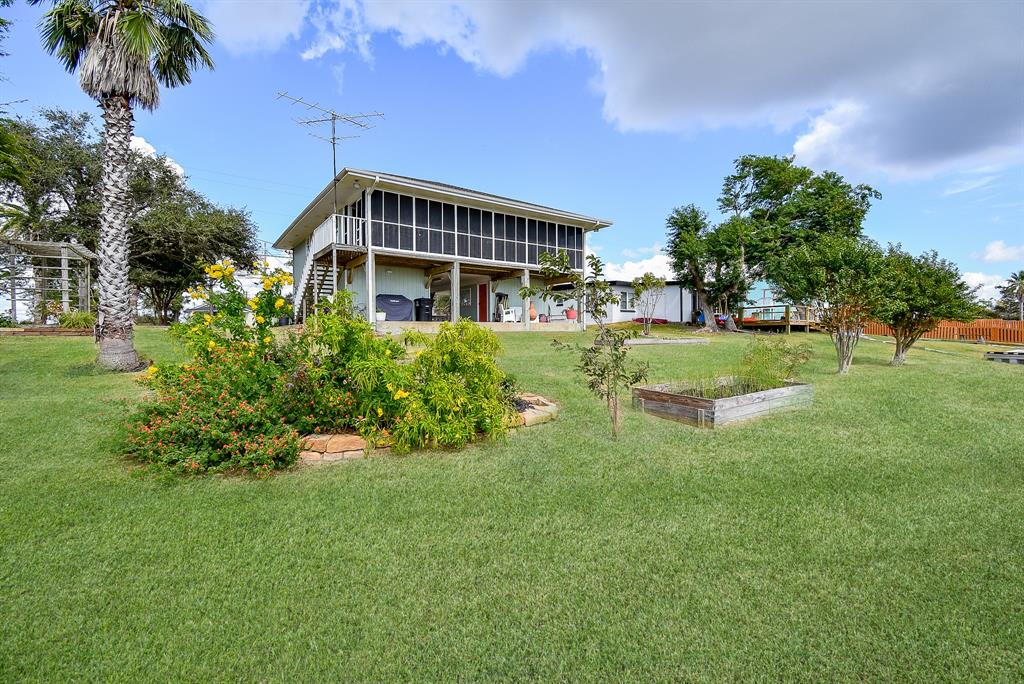 317 E Bayshore Drive, Palacios, Texas image 4