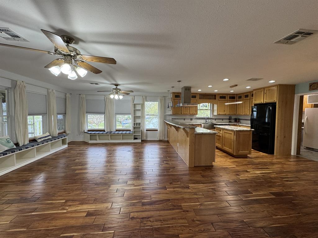 317 E Bayshore Drive, Palacios, Texas image 31