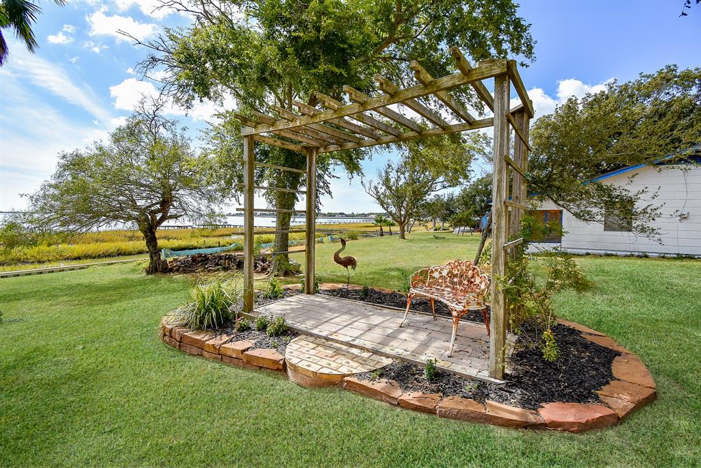 317 E Bayshore Drive, Palacios, Texas image 7